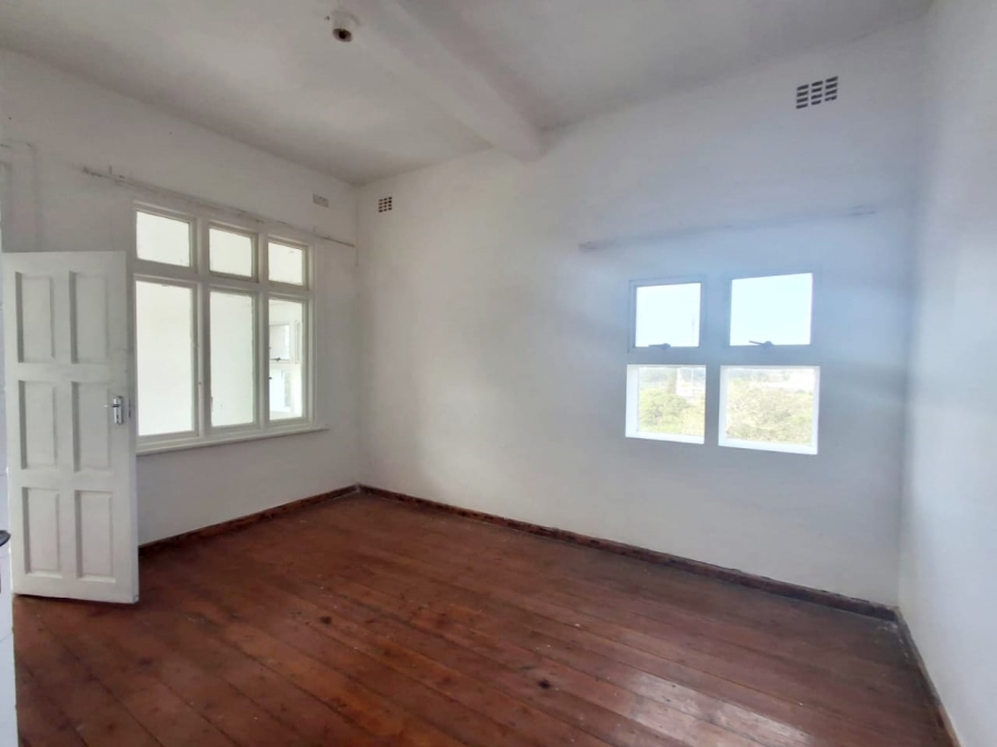 1 Bedroom Property for Sale in Quigney Eastern Cape